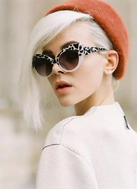 冬天帽子與發(fā)型怎么搭？保持不亂有絕招