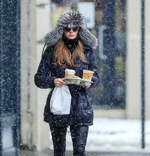 科普一下帽子怎么戴才美？