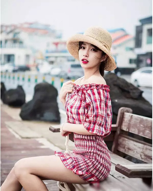 夏季怎么能少了一頂凹造型的草帽時髦的防曬利器 夏季怎么能少了一頂凹造型的草帽時髦的防曬利器